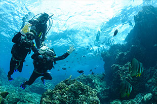 沖繩青之洞窟浮潛與泛舟體驗